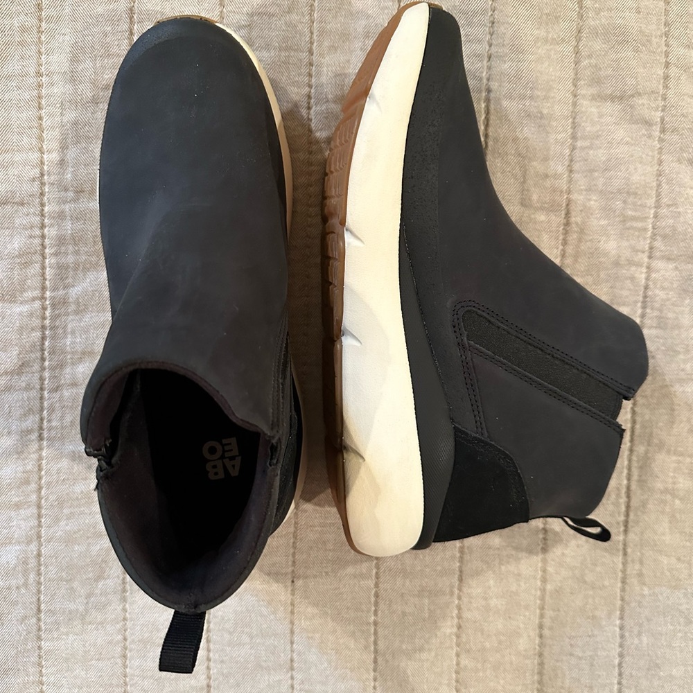 ABEO Momentum MXV Shift Zip - size 8.5- NWOT